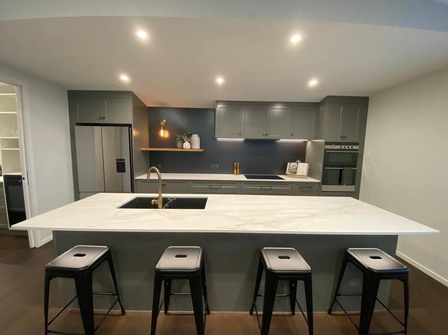 Luxury Escape In Cbd - Walking Distance To Town Villa Tauranga Exterior foto